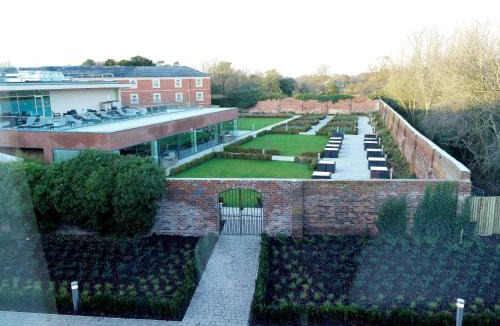 Hoole Hotel | DoubleTree by Hilton Chester