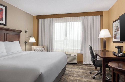 Mount Saint Joseph Hotel | DoubleTree by Hilton Cincinnati Airport