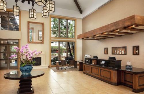 Claremont Hotel | DoubleTree by Hilton Claremont