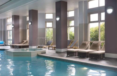 Stone Hotel | DoubleTree by Hilton Dartford Bridge