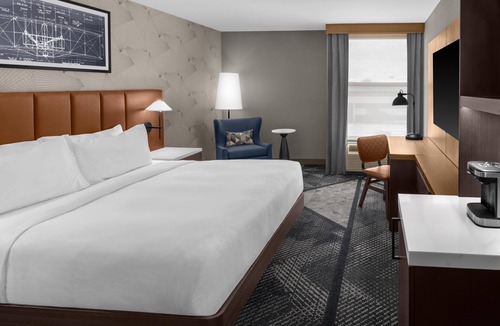 Fairborn Hotel | DoubleTree by Hilton Dayton Fairborn