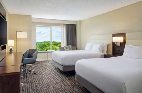 Greensboro Hotel | DoubleTree by Hilton Greensboro