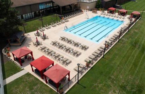 Chesterfield Hotel | DoubleTree by Hilton Hotel St. Louis - Chesterfield