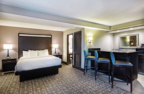 Johnson City Hotel | DoubleTree by Hilton Hotel Johnson City