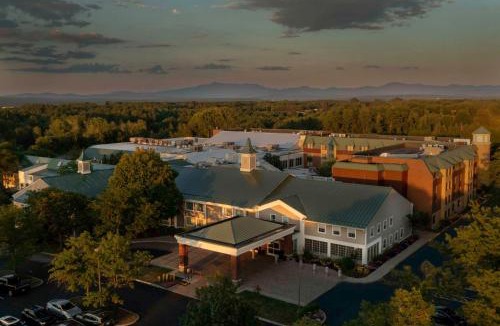 Burlington Hotel | DoubleTree by Hilton Hotel Burlington Vermont