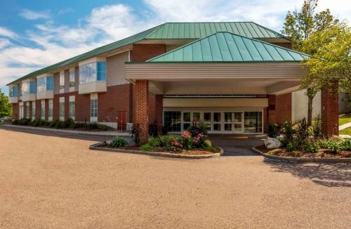 Burlington Hotel | DoubleTree by Hilton Hotel Burlington Vermont