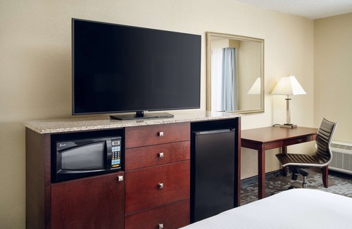 Rocky Mount Hotel | DoubleTree by Hilton Hotel Rocky Mount