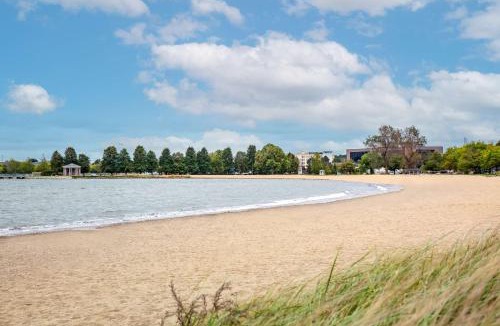 Dorchester Hotel | DoubleTree by Hilton Hotel Boston Bayside