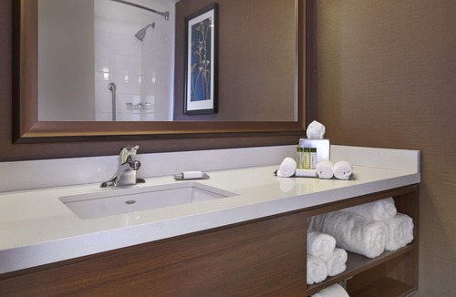 Regina Hotel | DoubleTree by Hilton Hotel & Conference Centre Regina
