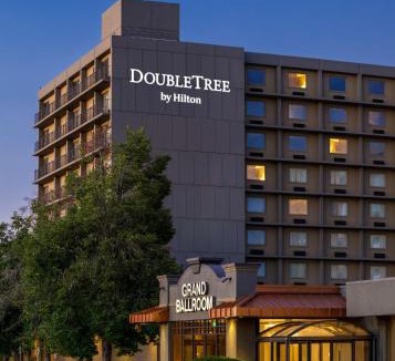 Northeast Park Hill Hotel | DoubleTree by Hilton Hotel Denver