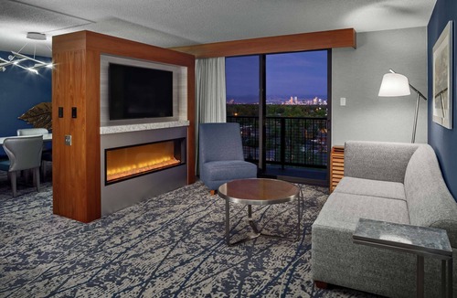 Northeast Park Hill Hotel | DoubleTree by Hilton Hotel Denver