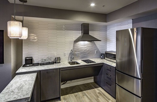 Modesto Hotel | DoubleTree by Hilton Hotel Modesto