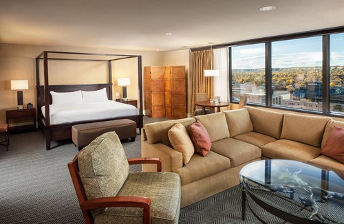 North Park Hotel | DoubleTree by Hilton Hotel Billings