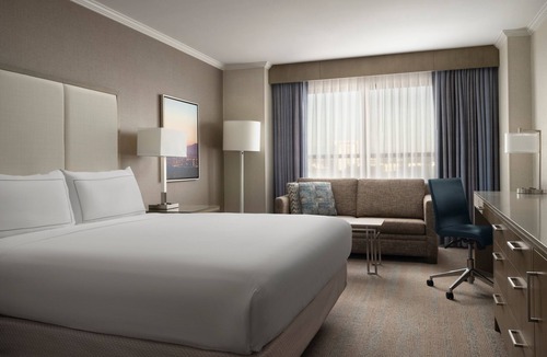 Irvine Hotel | DoubleTree by Hilton Irvine - Spectrum