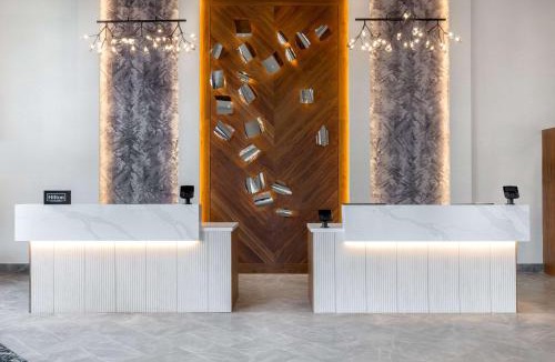 Kingston Hotel | DoubleTree by Hilton Kingston - Newly Renovated