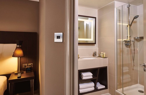 Ealing Common Hotel | DoubleTree by Hilton London - Ealing Hotel