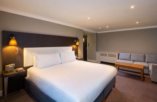 Ealing Common Hotel | DoubleTree by Hilton London Ealing
