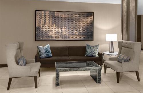 Downtown Hotel | Doubletree By Hilton Lubbock - University Area