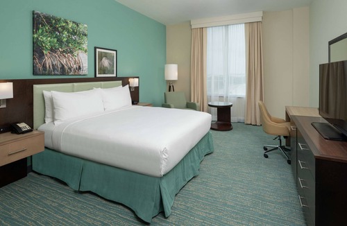 Doral Hotel | DoubleTree by Hilton Miami - Doral, FL