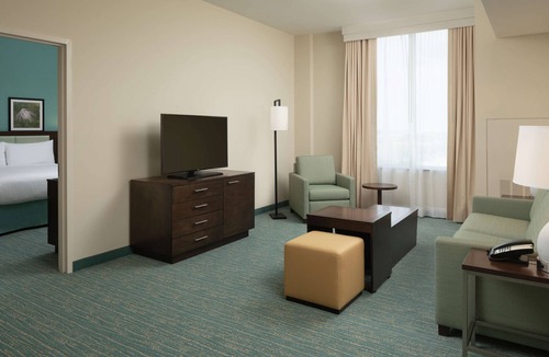 Doral Hotel | DoubleTree by Hilton Miami - Doral, FL