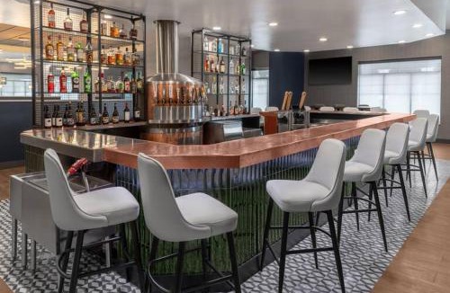 Owatonna Hotel | DoubleTree by Hilton Owatonna