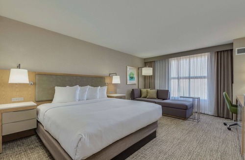 Chandler Hotel | DoubleTree by Hilton Phoenix Chandler