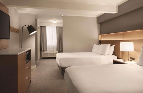 Warwick Hotel | DoubleTree by Hilton Providence Airport Warwick