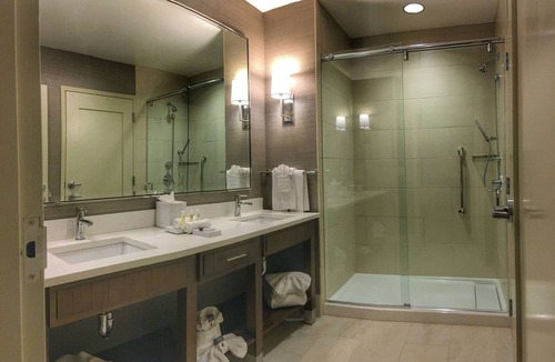 Reading Hotel | Doubletree By Hilton Reading