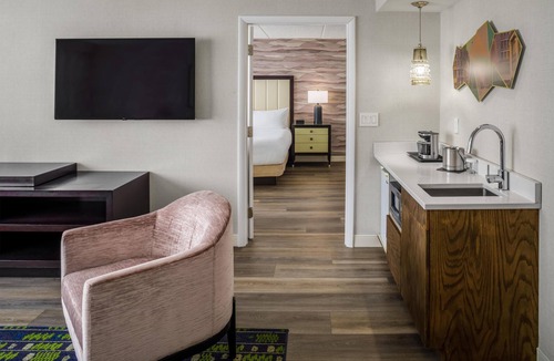 Rochester Hotel | DoubleTree by Hilton Rochester