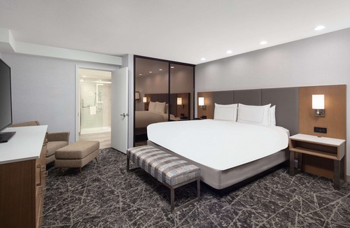 Sacramento Hotel | DoubleTree by Hilton Sacramento