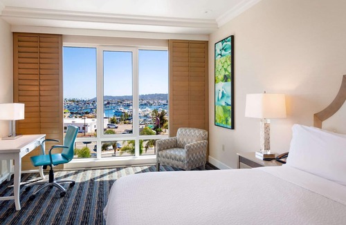 Roseville - Fleet Ridge Hotel | DoubleTree by Hilton San Diego Bayside
