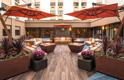 Burlingame Hotel | DoubleTree by Hilton San Francisco Airport