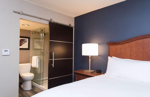 Seward Place Hotel | DoubleTree by Hilton Schenectady Downtown