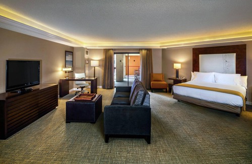 Rohnert Park Hotel | DoubleTree by Hilton Sonoma - Wine Country