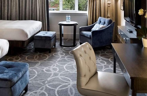 Wokingham Hotel | DoubleTree by Hilton St. Anne's Manor