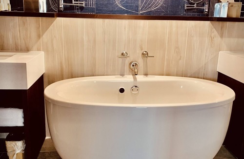 Downtown St. John's Hotel | DoubleTree by Hilton St. John's Harbourview