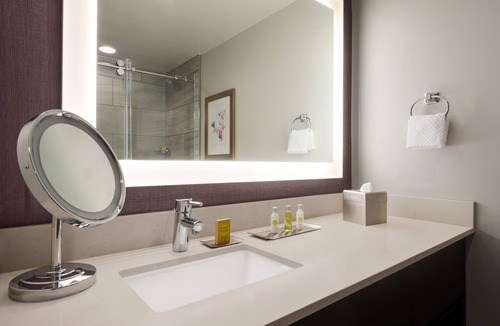 St. Paul Hotel | DoubleTree by Hilton St. Paul East