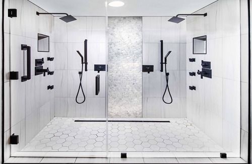 South Tulsa Hotel | DoubleTree by Hilton Tulsa - Warren Place