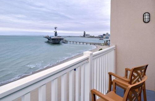 North Beach Hotel | DoubleTree by Hilton Corpus Christi Beachfront