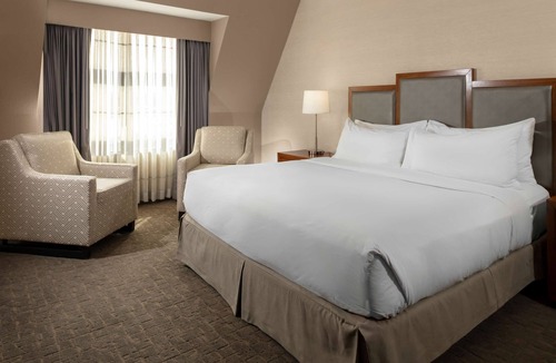 Burlington Hotel | DoubleTree by Hilton Burlington Vermont