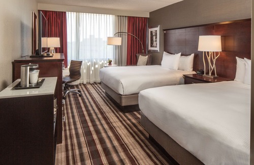 Lake Arbor Hotel | DoubleTree by Hilton Hotel Largo/Washington DC