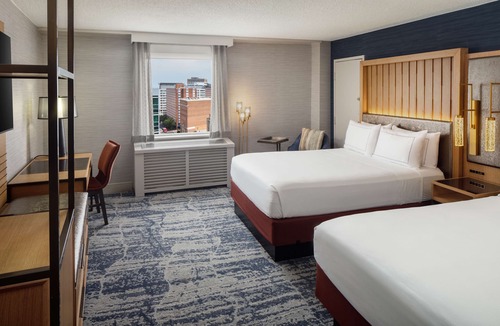 Downtown Hotel | Doubletree by Hilton Washington DC Silver Spring