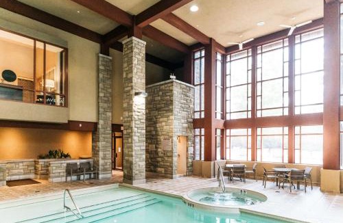 Fallsview Resort | DoubleTree Fallsview Resort & Spa by Hilton - Niagara Falls