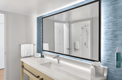 South Bend Hotel | Doubletree Hotel South Bend