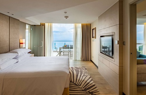 Tanjung Bungah Resort | DoubleTree Resort by Hilton Hotel Penang