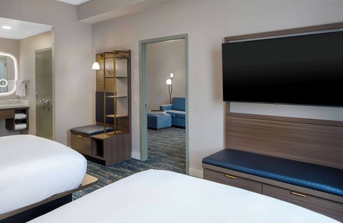 Mount Laurel Hotel | DoubleTree Suites by Hilton Hotel Mt. Laurel