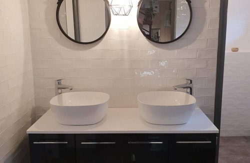 Charette Hotel | Doubs Rivage