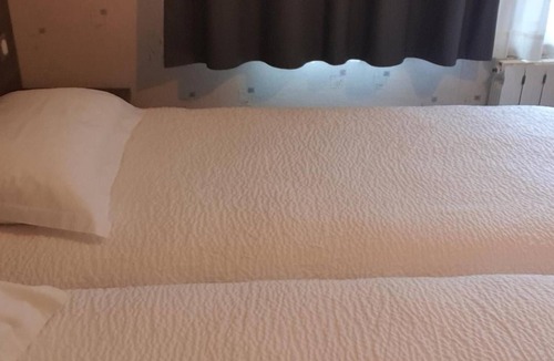 Charette Hotel | Doubs Rivage