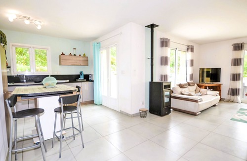 Etoile-sur-Rhone House | Douce campagne by Interhome