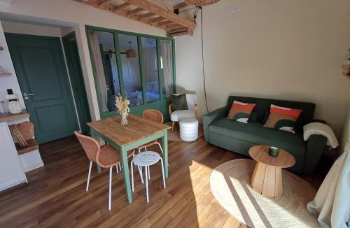Bains-sur-Oust House | Douce Parenthèse au bord de l'eau
